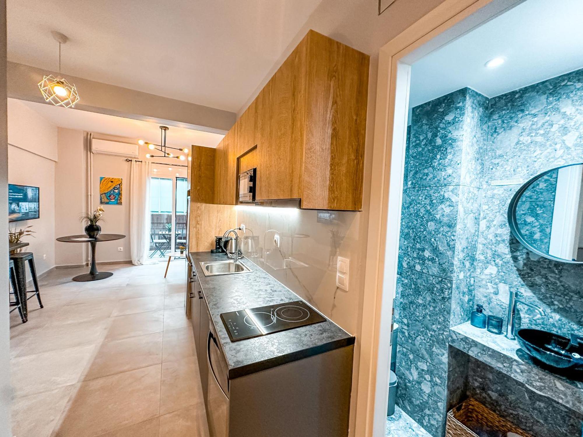 Apartment Luxury Close To Metro & Akropolis #2- Cielo Homes Athen